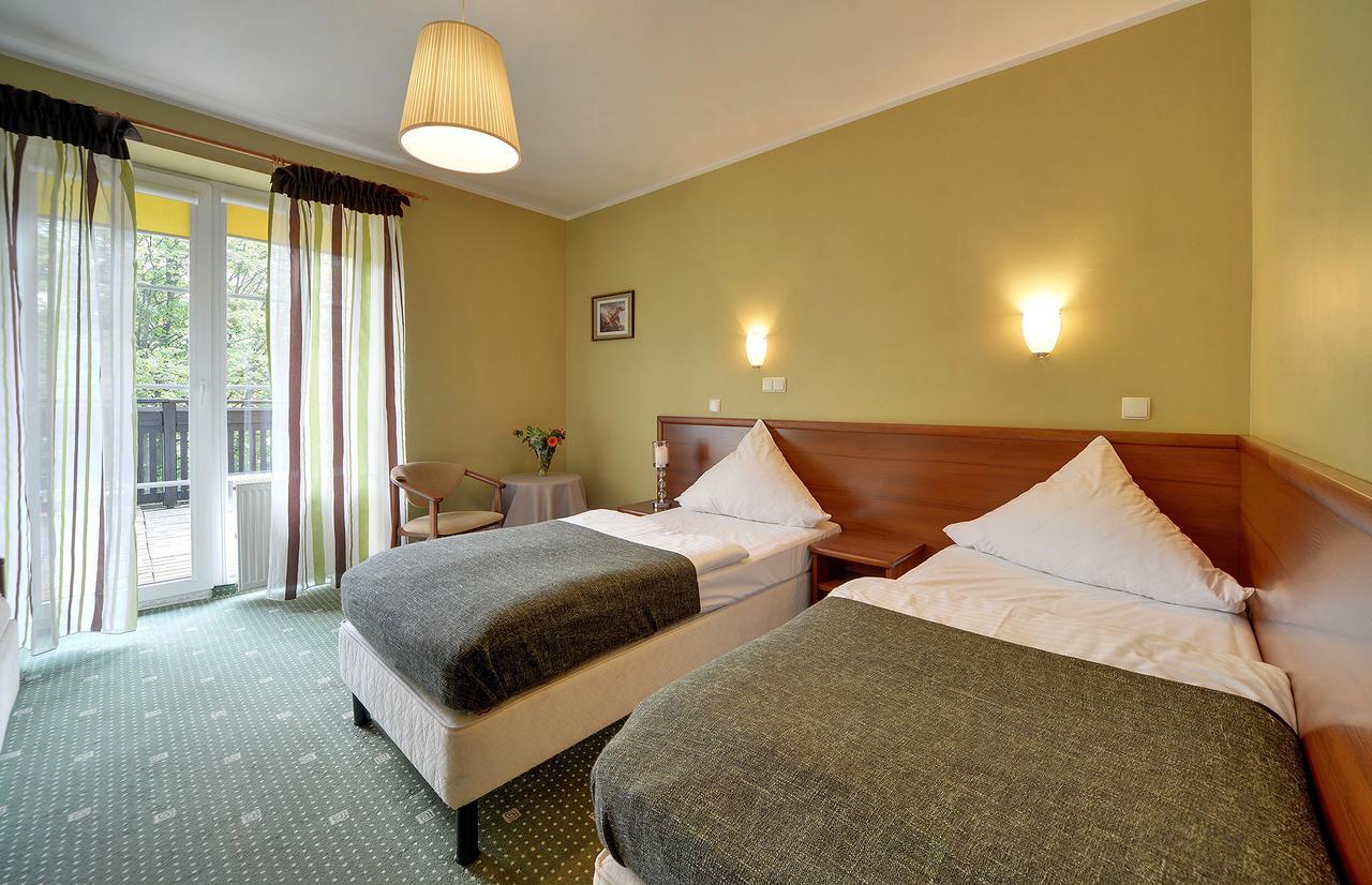 Hotel Belweder - Przy Hotelu Golebiewski คาร์ปัตซ์ ภายนอก รูปภาพ