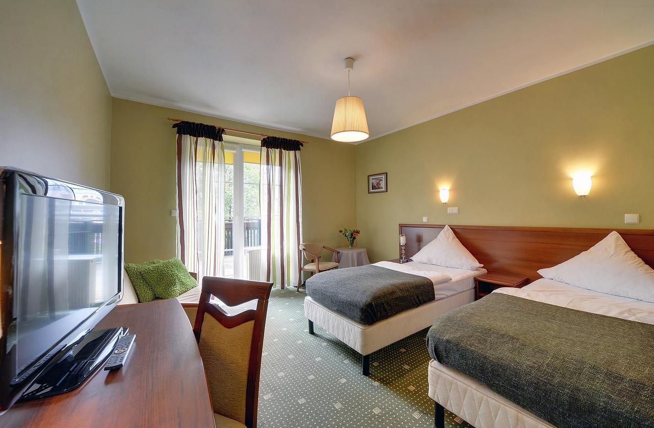 Hotel Belweder - Przy Hotelu Golebiewski คาร์ปัตซ์ ภายนอก รูปภาพ