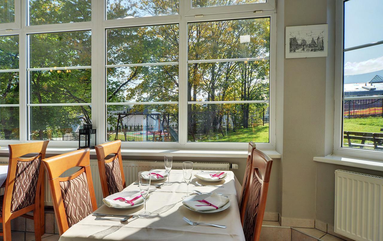 Hotel Belweder - Przy Hotelu Golebiewski คาร์ปัตซ์ ภายนอก รูปภาพ