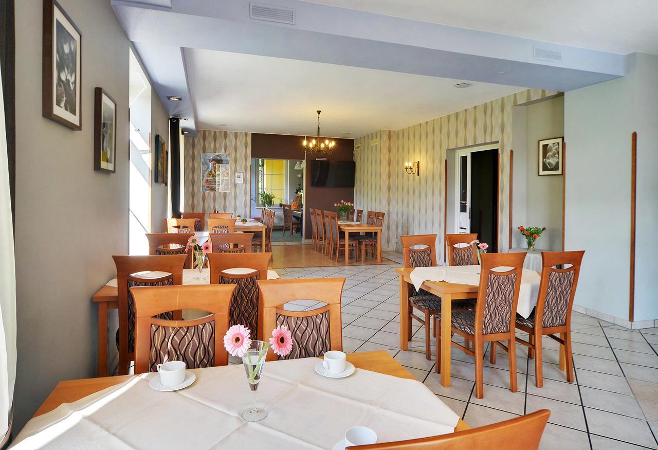 Hotel Belweder - Przy Hotelu Golebiewski คาร์ปัตซ์ ภายนอก รูปภาพ